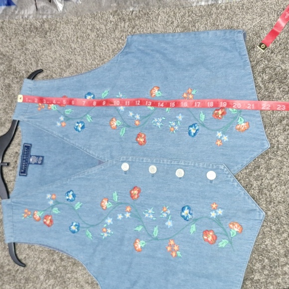 Vintage Karen Scott 100% Cotton denim embroidered vest - M - blue/floral - Picture 5 of 7